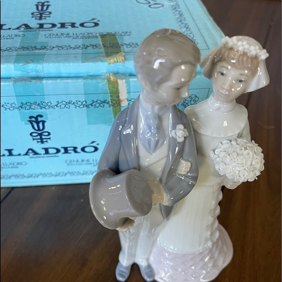 LLADRO “wedding” bride & groom with box in EUC VTG - Picture 2 of 14